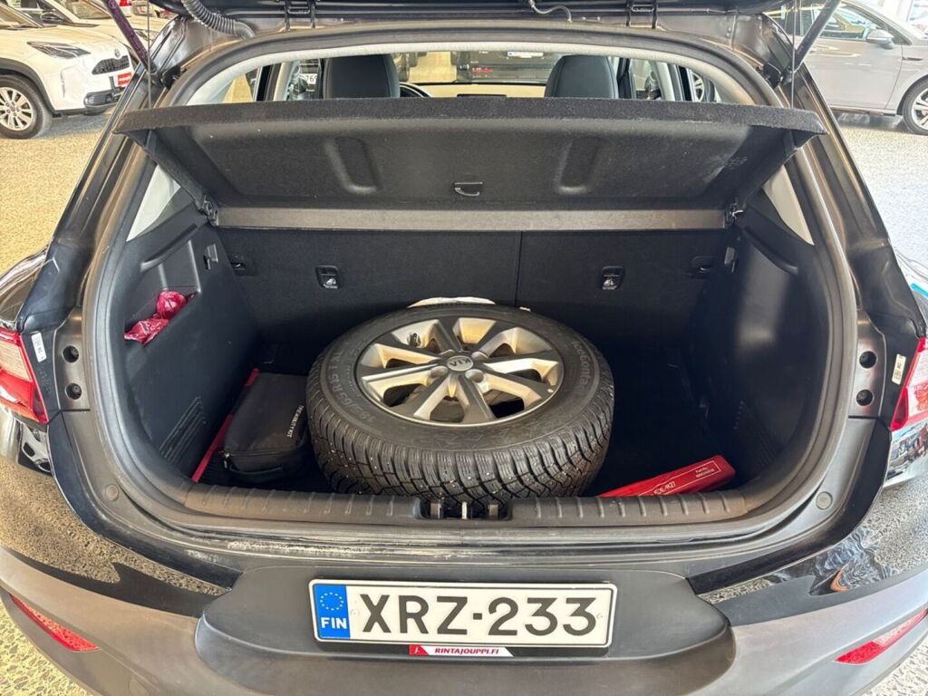 Kia Stonic 2021 Musta