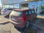 BMW 225 2016 Punainen