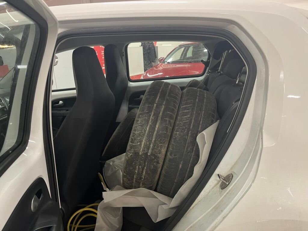 Volkswagen up! 2020 Valkoinen