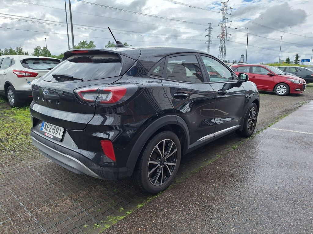 Ford Puma 2021 Musta
