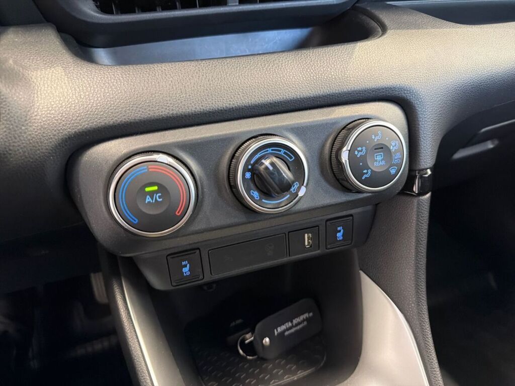 Toyota Yaris 2021 Ruskea (beige)