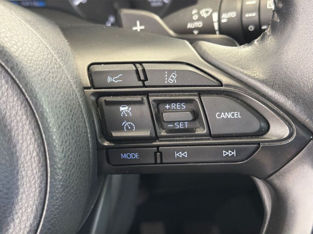 Toyota Yaris 2021 Ruskea (beige)