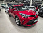 Toyota C-HR 2021 Punainen