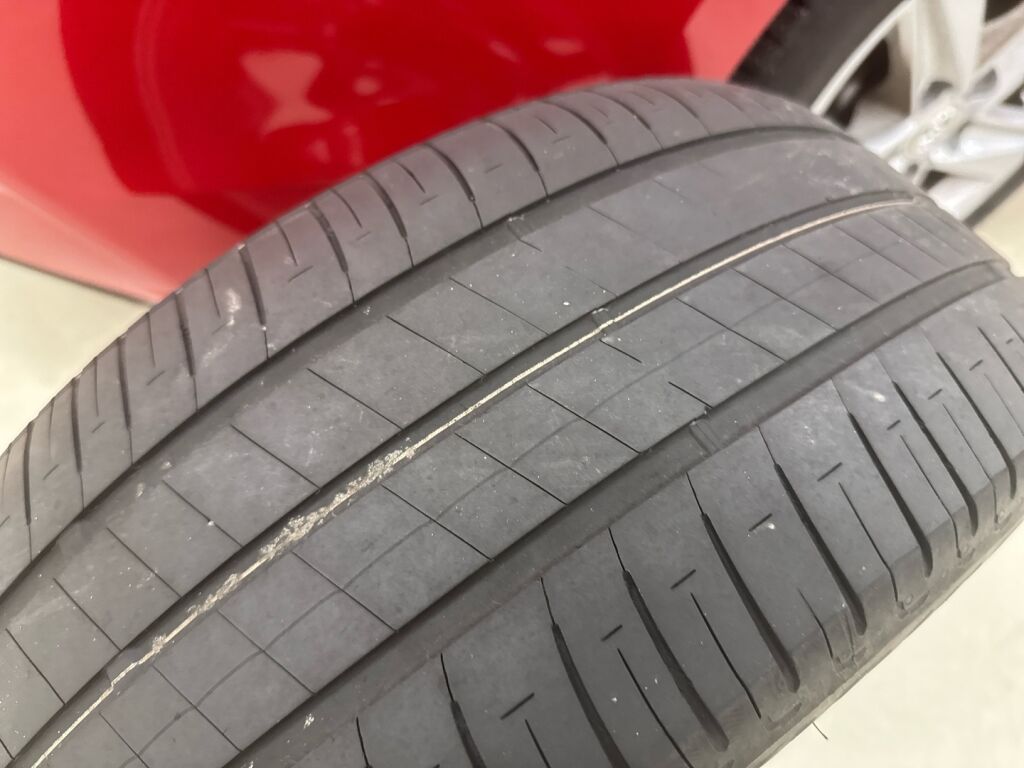 Toyota Corolla 2021 Punainen