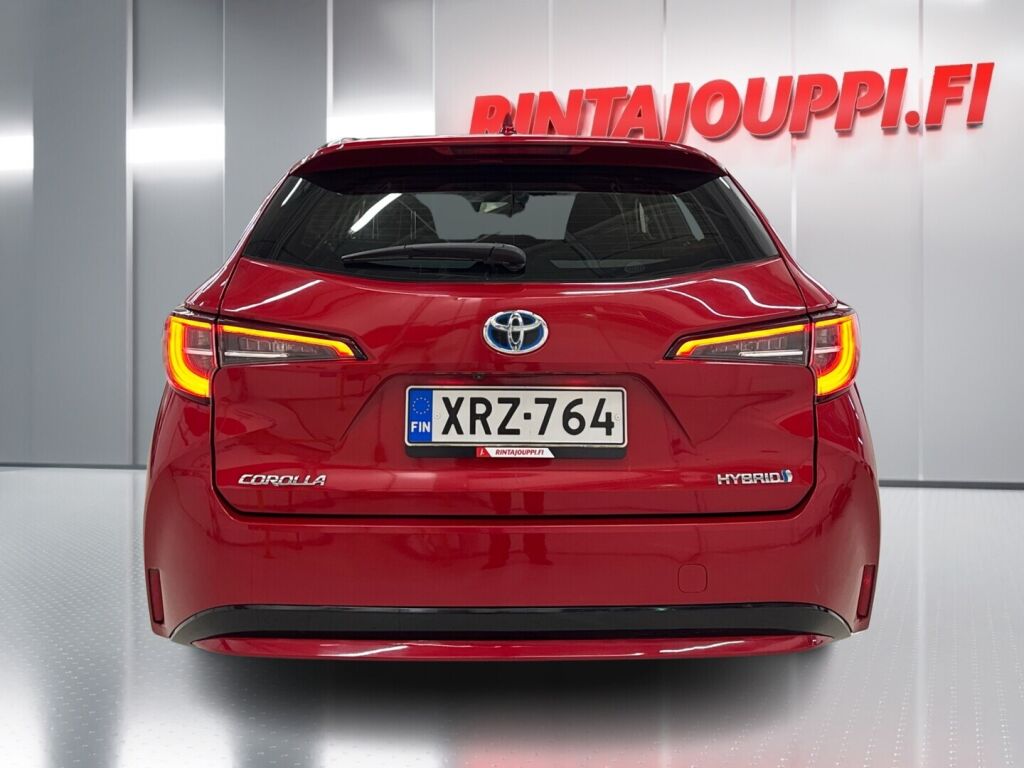 Toyota Corolla 2021 Punainen