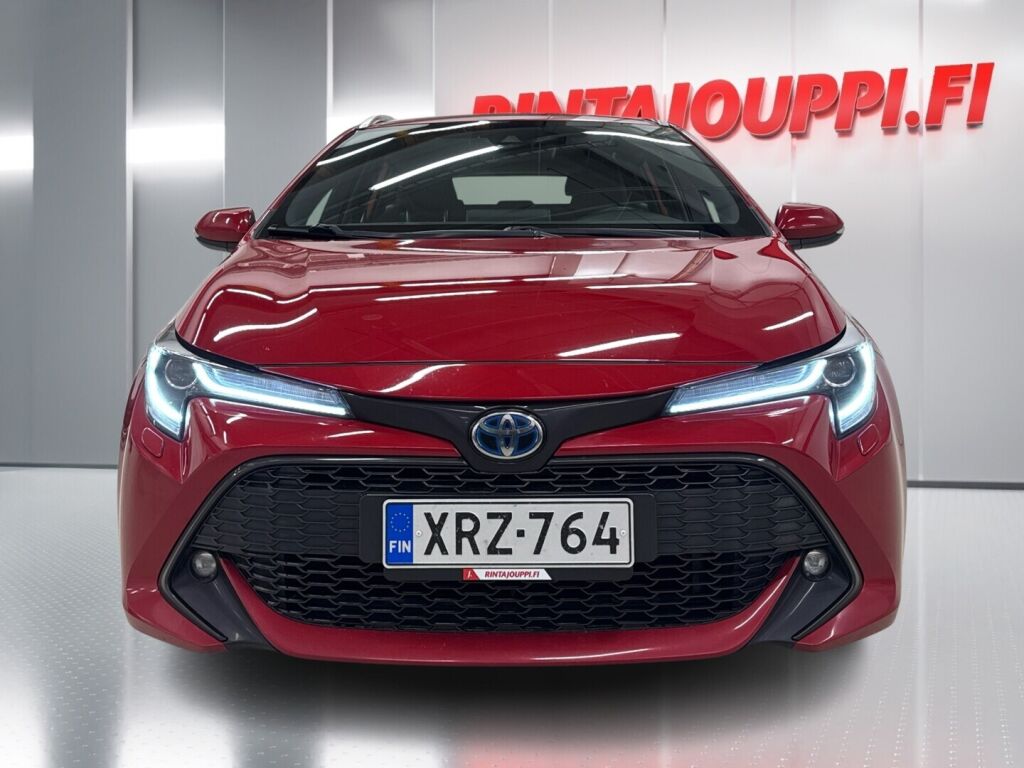 Toyota Corolla 2021 Punainen