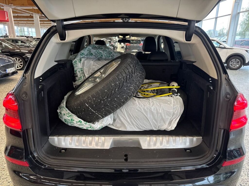 BMW X3 2021 Musta
