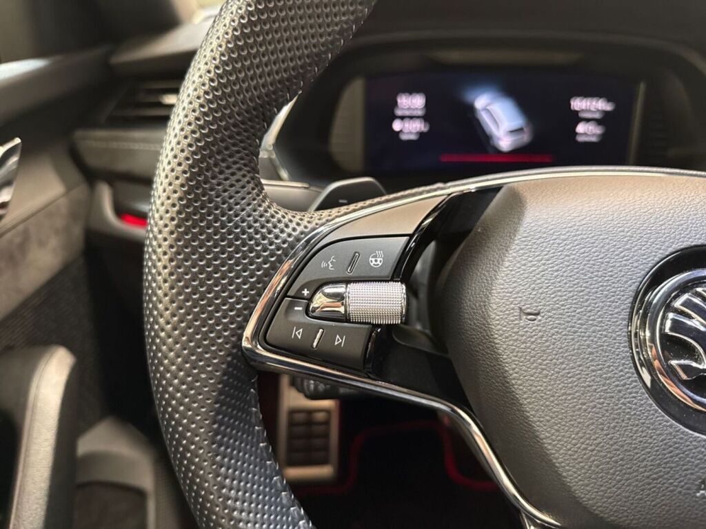 Skoda Octavia 2020 Harmaa