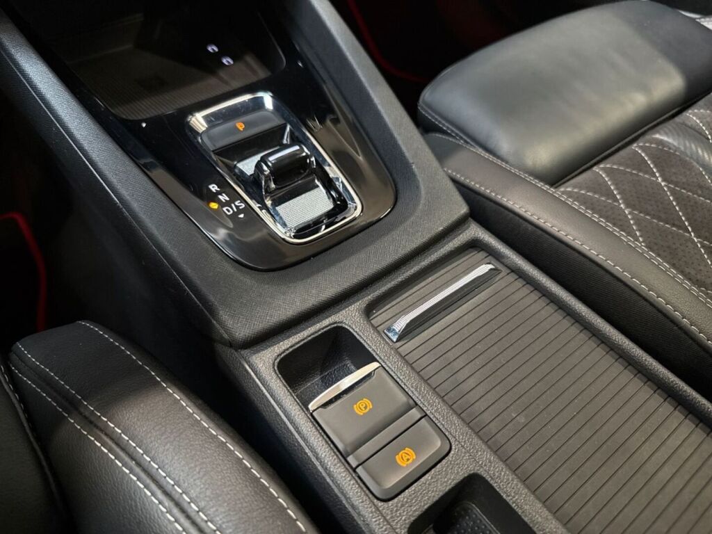 Skoda Octavia 2020 Harmaa