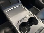 Tesla Model Y 2023 Musta