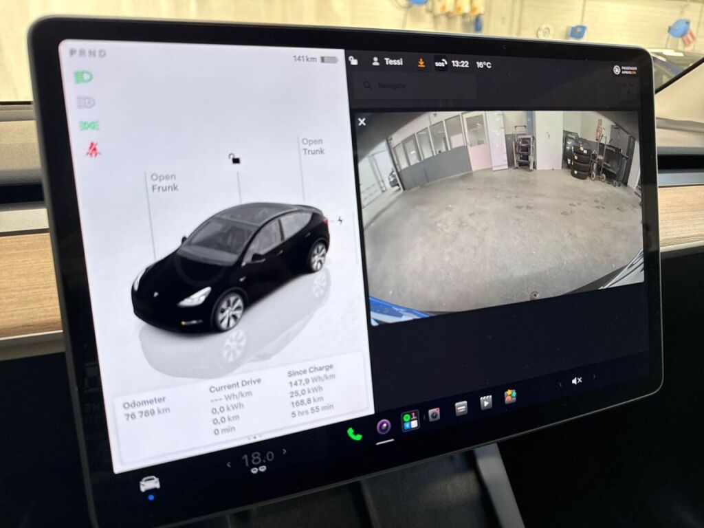 Tesla Model Y 2023 Musta