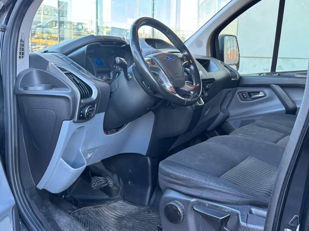 Ford Transit Custom 2017 Musta
