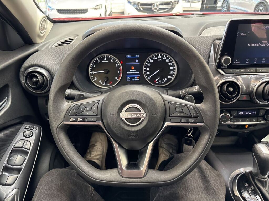 Nissan Juke 2023 Punainen