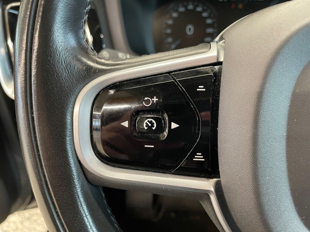 Volvo V60 2020 Harmaa