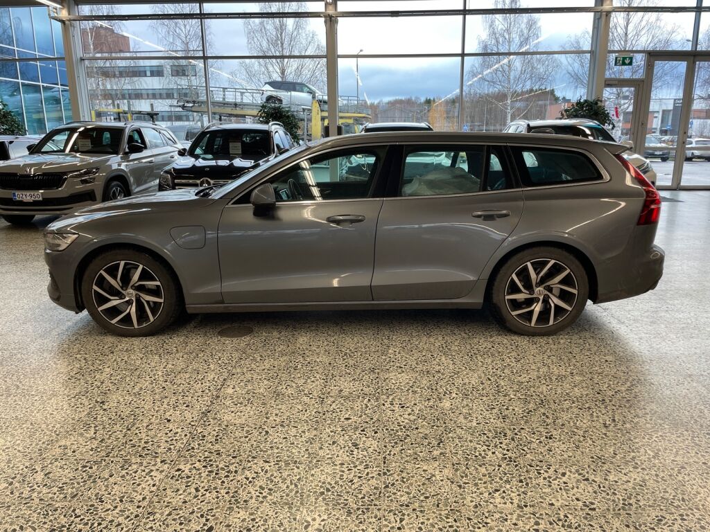 Volvo V60 2020 Harmaa
