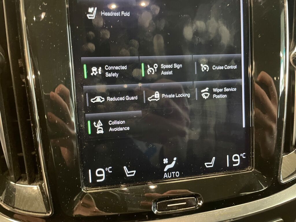 Volvo V60 2020 Harmaa