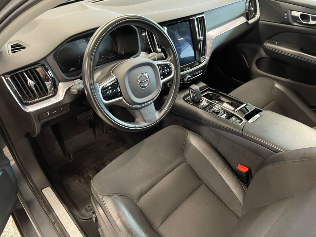 Volvo V60 2020 Harmaa