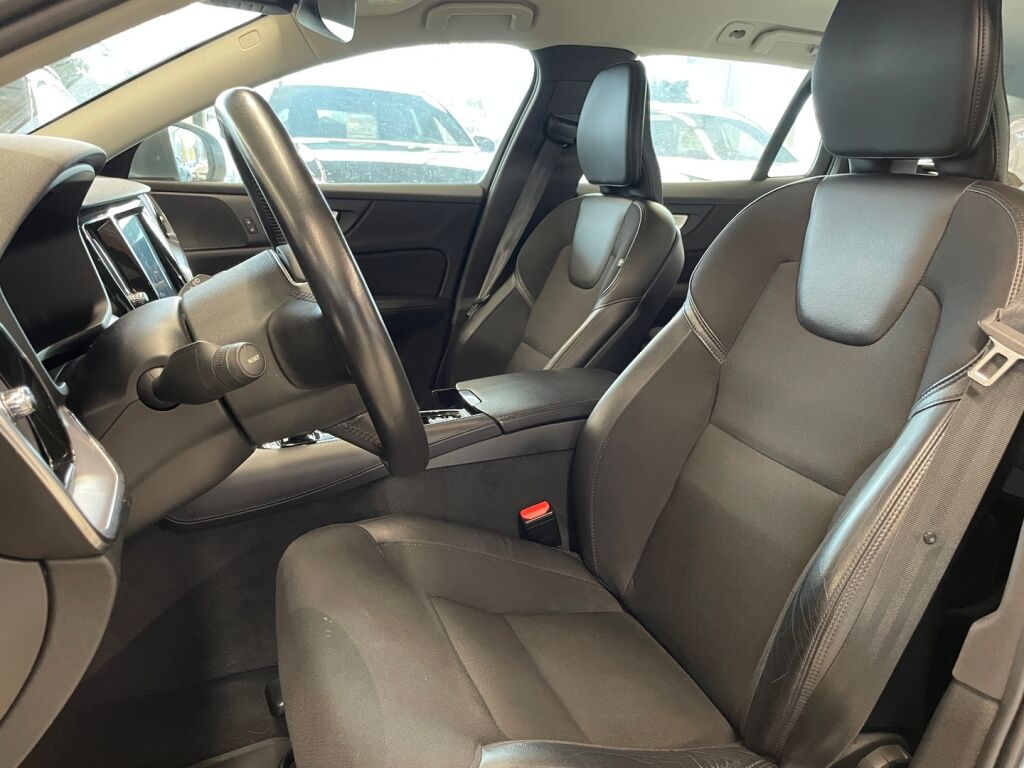 Volvo V60 2020 Harmaa