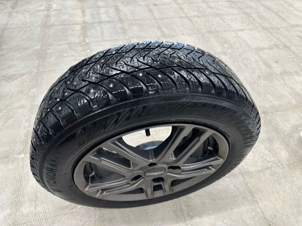 Ford Transit Courier 2023 Valkoinen