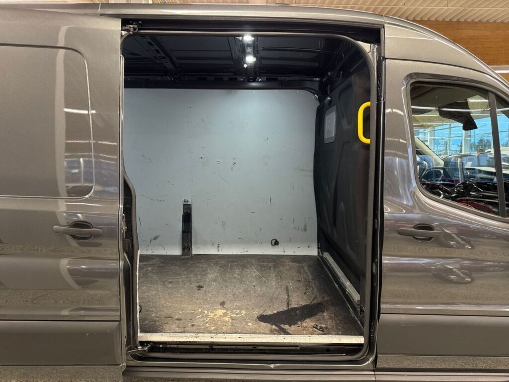 Ford Transit 2024 Magnetic