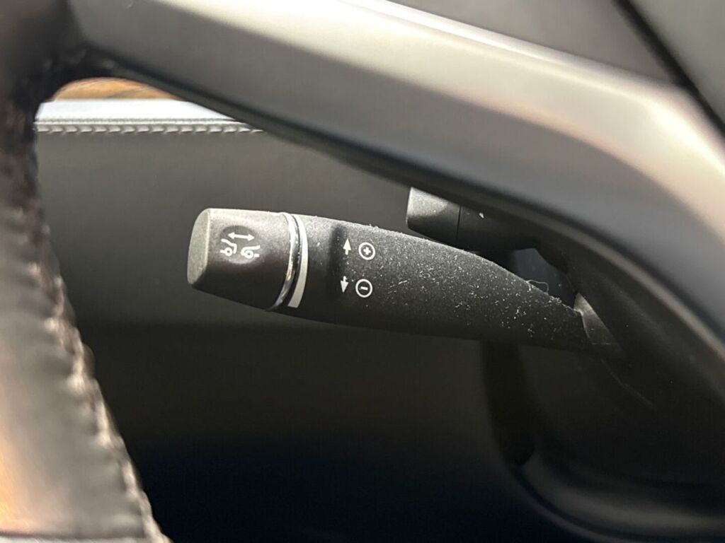 Tesla Model S 2018 Hopea
