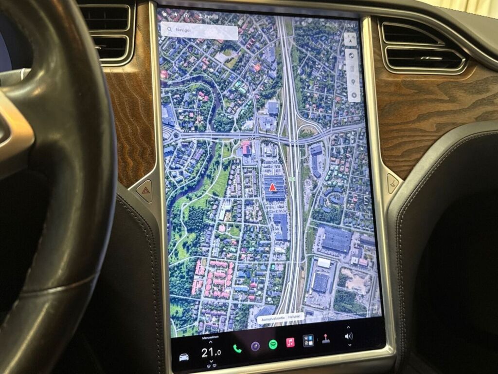 Tesla Model S 2018 Hopea