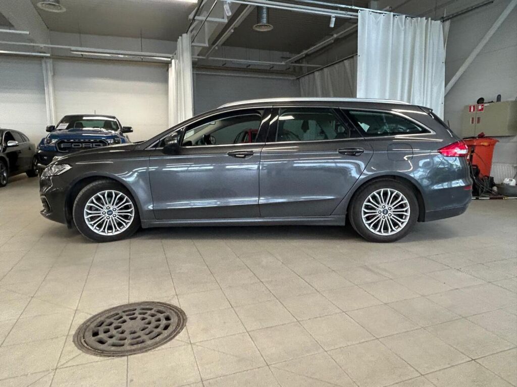 Ford Mondeo 2021 Harmaa