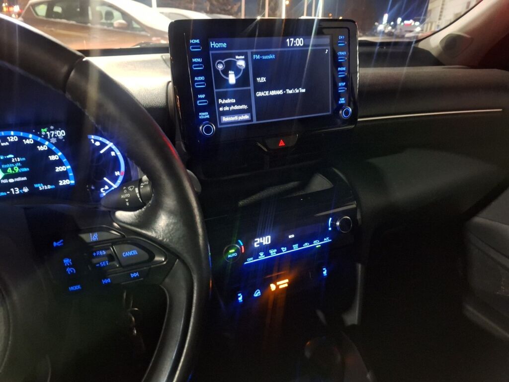 Toyota Yaris Cross 2023 Valkoinen