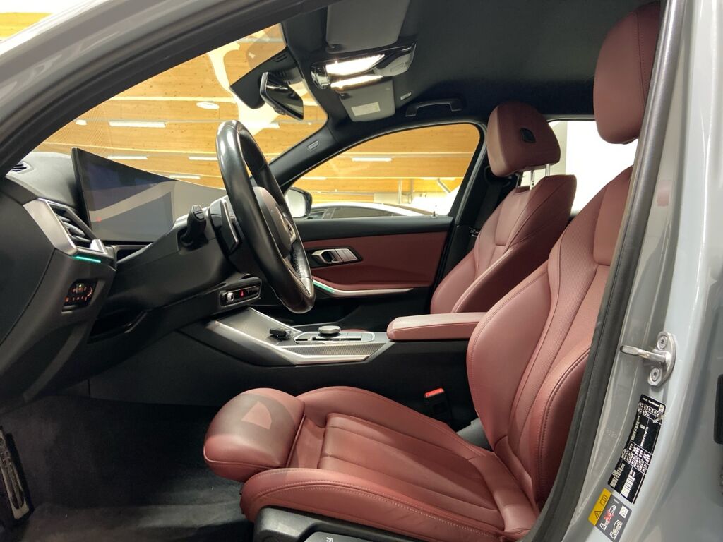 BMW 330 2023 Harmaa