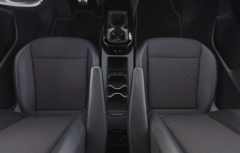 Volkswagen ID.5 2023 Harmaa