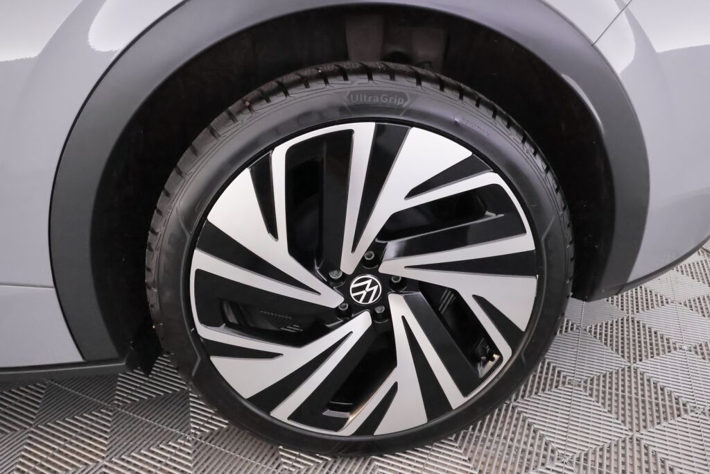 Volkswagen ID.5 2023 Harmaa