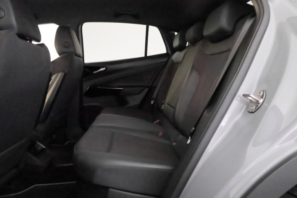 Volkswagen ID.5 2023 Harmaa