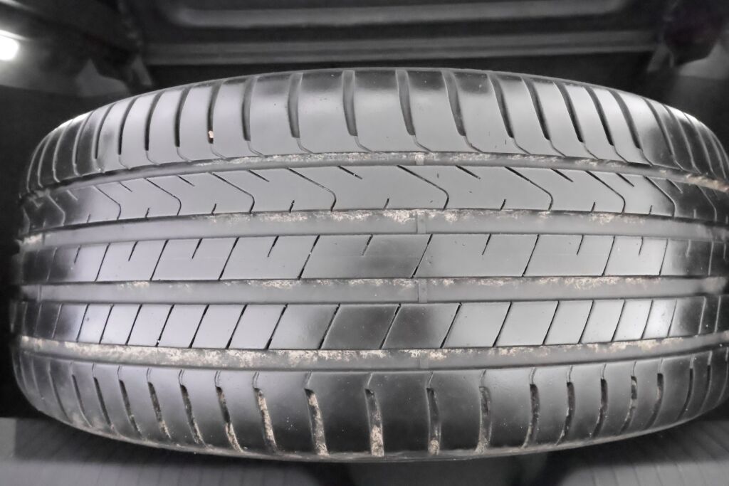 Volkswagen ID.5 2023 Harmaa