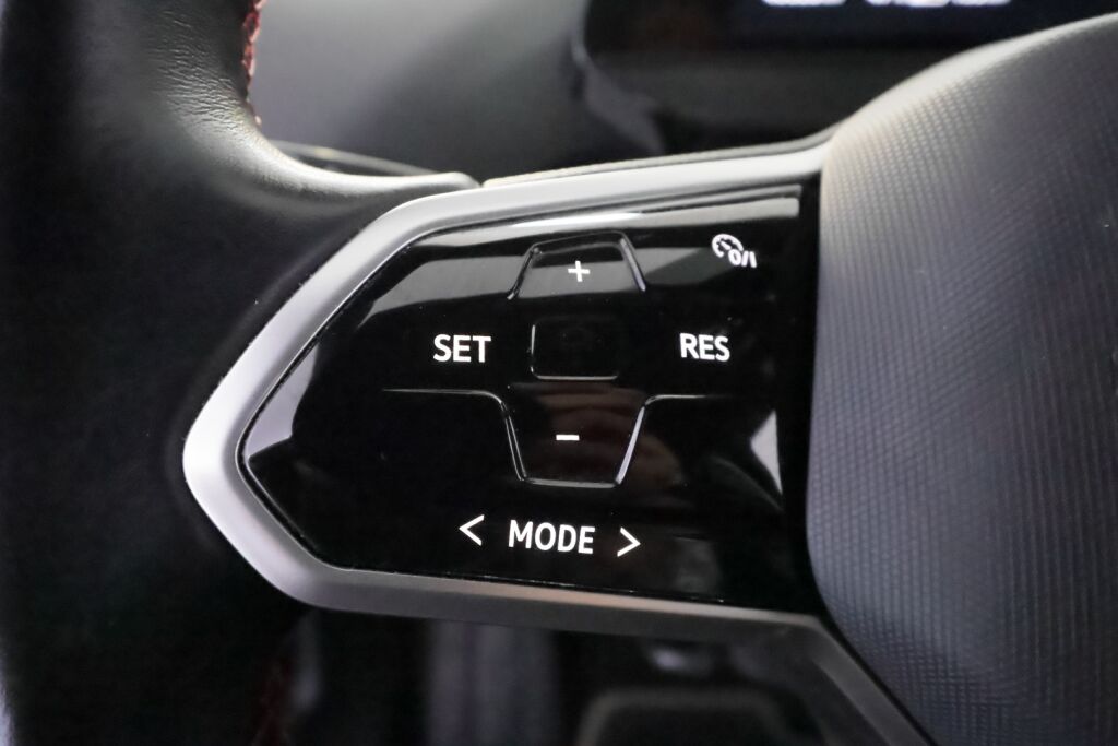 Volkswagen ID.5 2023 Harmaa