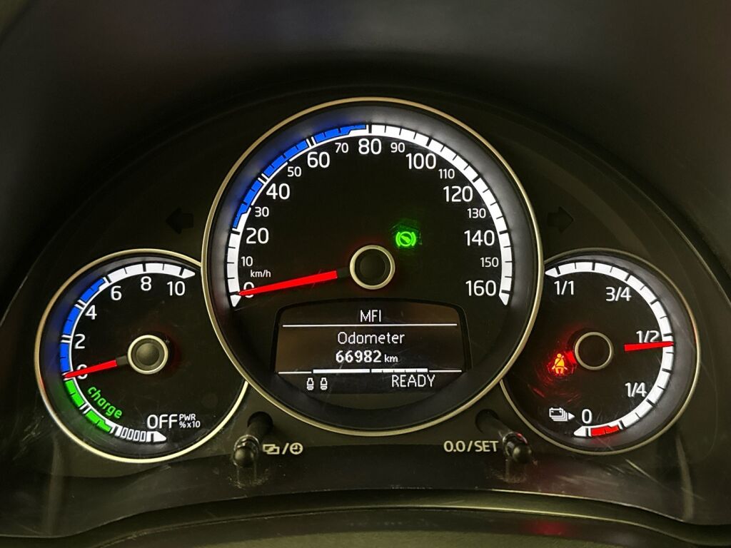 Volkswagen E-UP! 2017 9