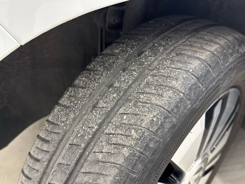 Volkswagen E-UP! 2017 9