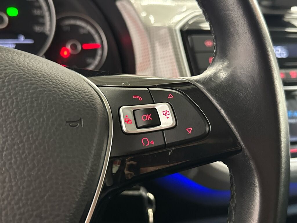 Volkswagen E-UP! 2017 9