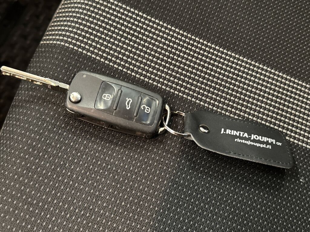 Volkswagen E-UP! 2017 9