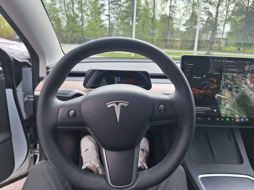Tesla Model 3 2021 Valkoinen
