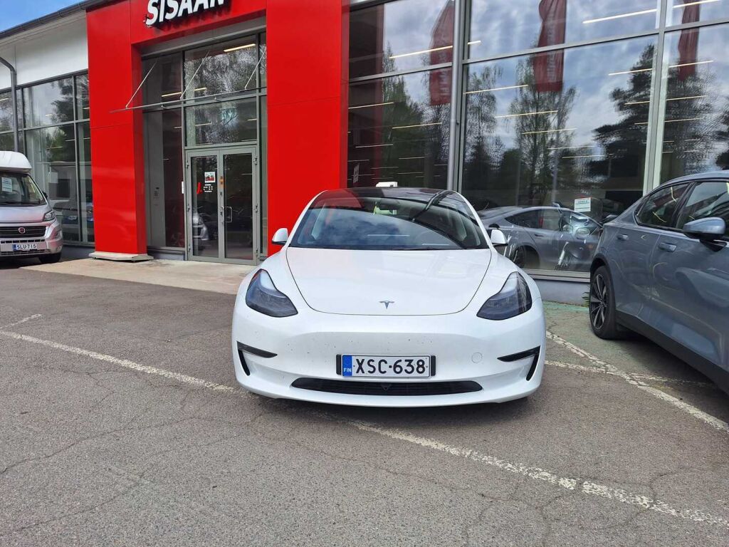 Tesla Model 3 2021 Valkoinen
