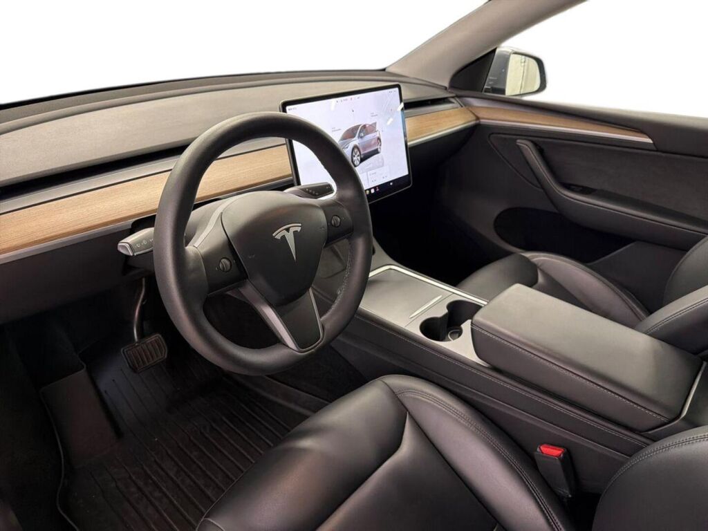Tesla Model Y RWD 2023, bild 7/30