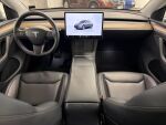 Tesla Model Y 2023 Harmaa