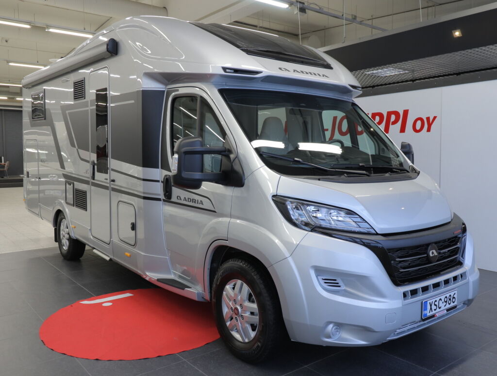 Adria MATRIX SUPREME 670 SL 2023 Harmaa