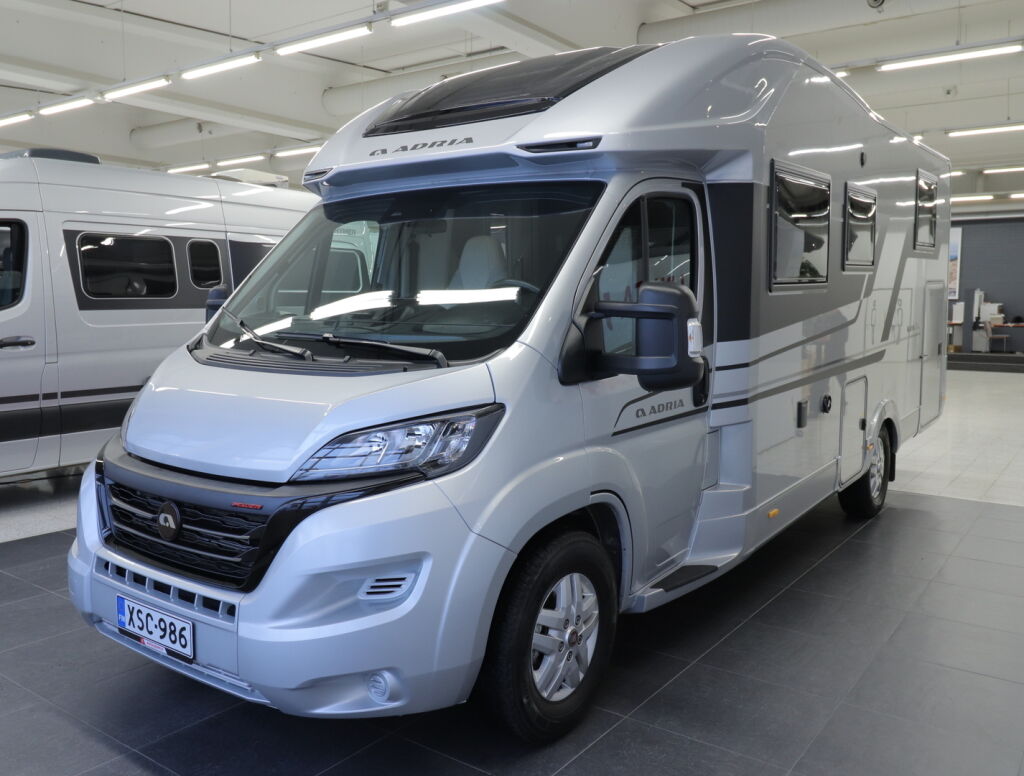 Adria MATRIX SUPREME 670 SL 2023 Harmaa