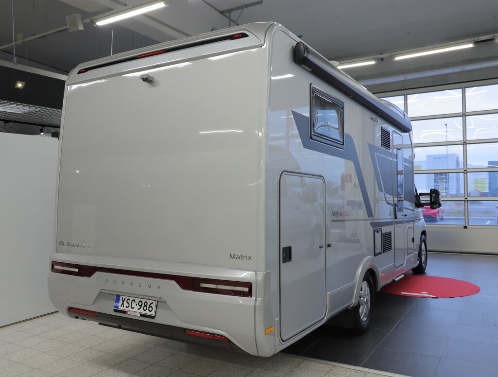 Adria MATRIX SUPREME 670 SL 2023 Harmaa
