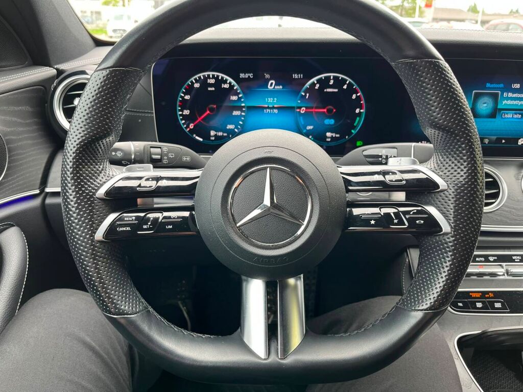 Mercedes-Benz E 2022 Harmaa