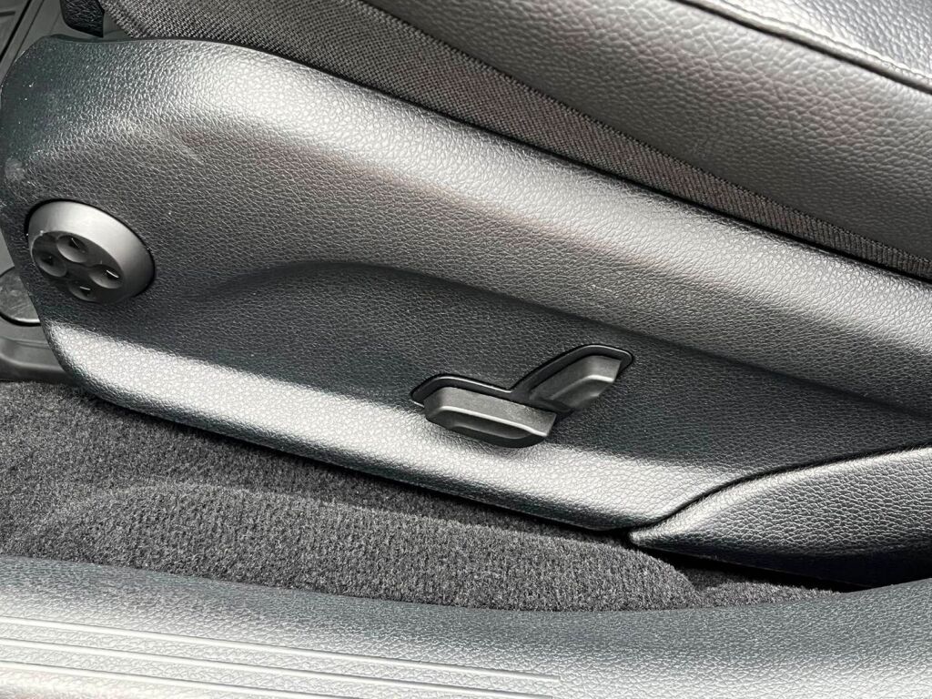 Mercedes-Benz E 2022 Harmaa