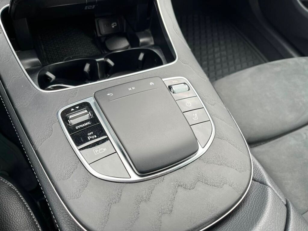 Mercedes-Benz E 2022 Harmaa