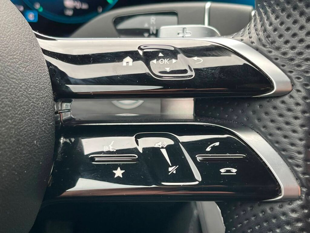 Mercedes-Benz E 2022 Harmaa