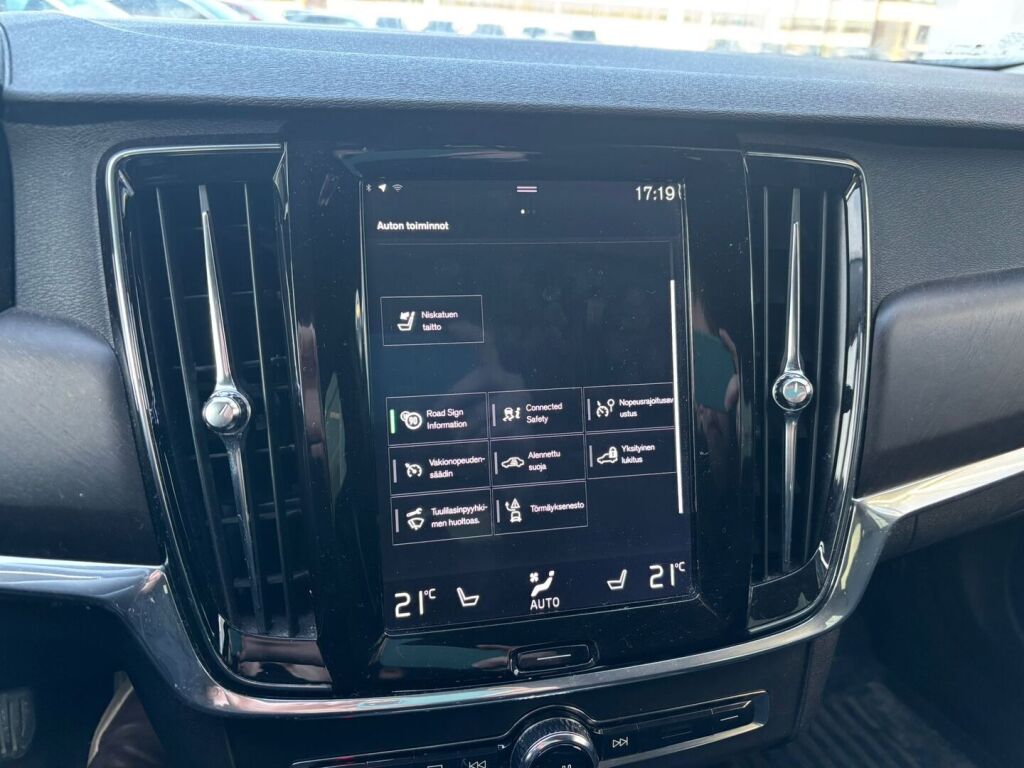 Volvo V90 Cross Country 2019 Harmaa